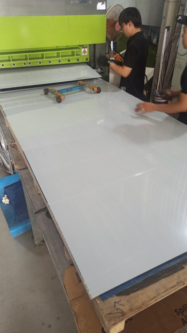 Cách cắt và gia công inox 304 không làm mất chất lượng